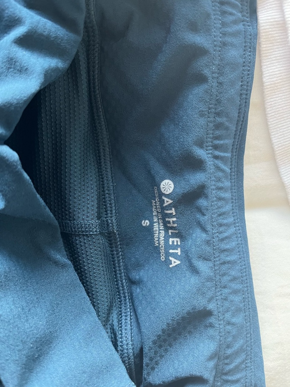 Athleta Navy Blue Athletic Skort with White Tank - Picture 4 of 5